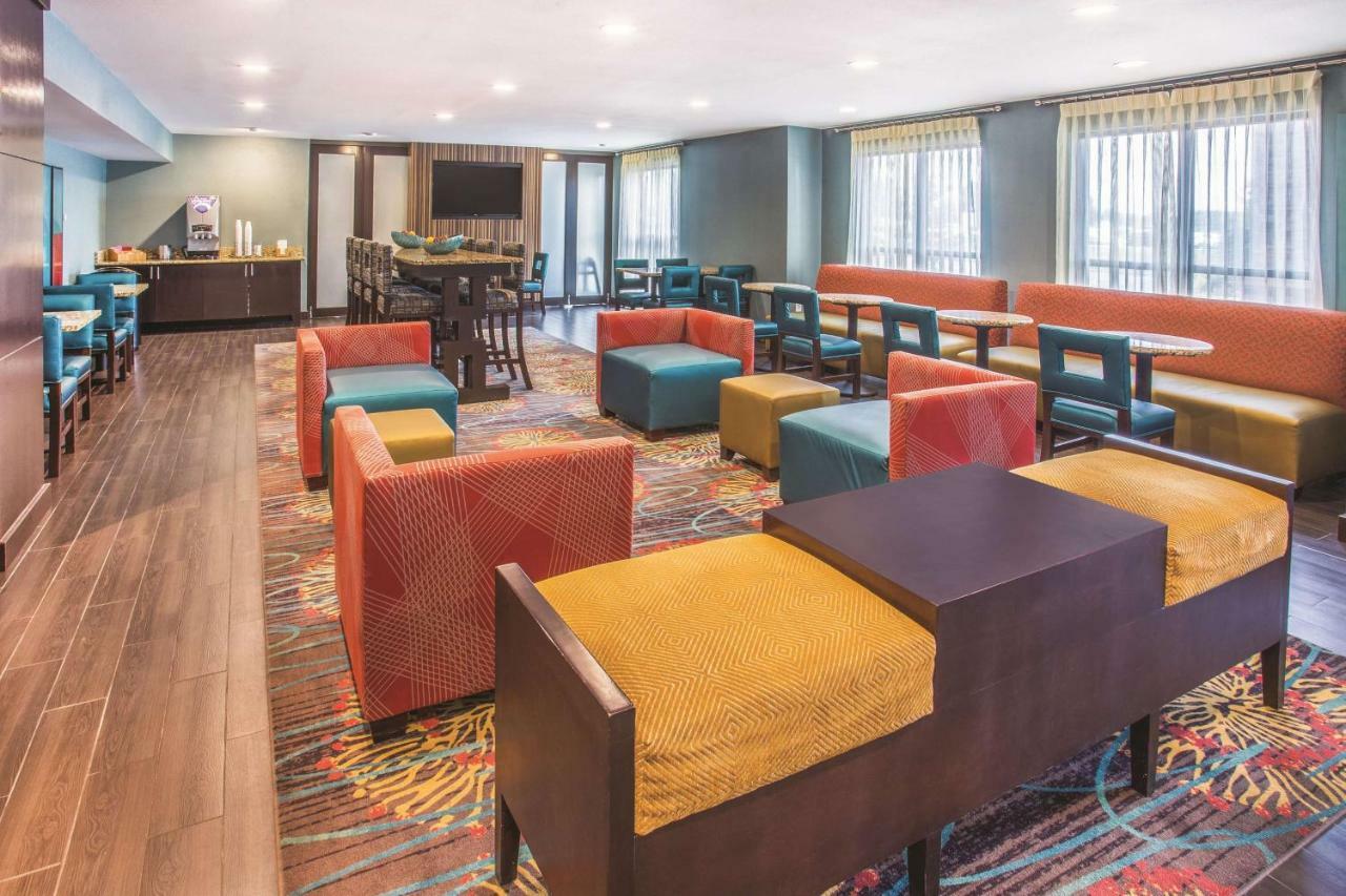La Quinta By Wyndham O'Fallon, Il - St. Louis Luaran gambar